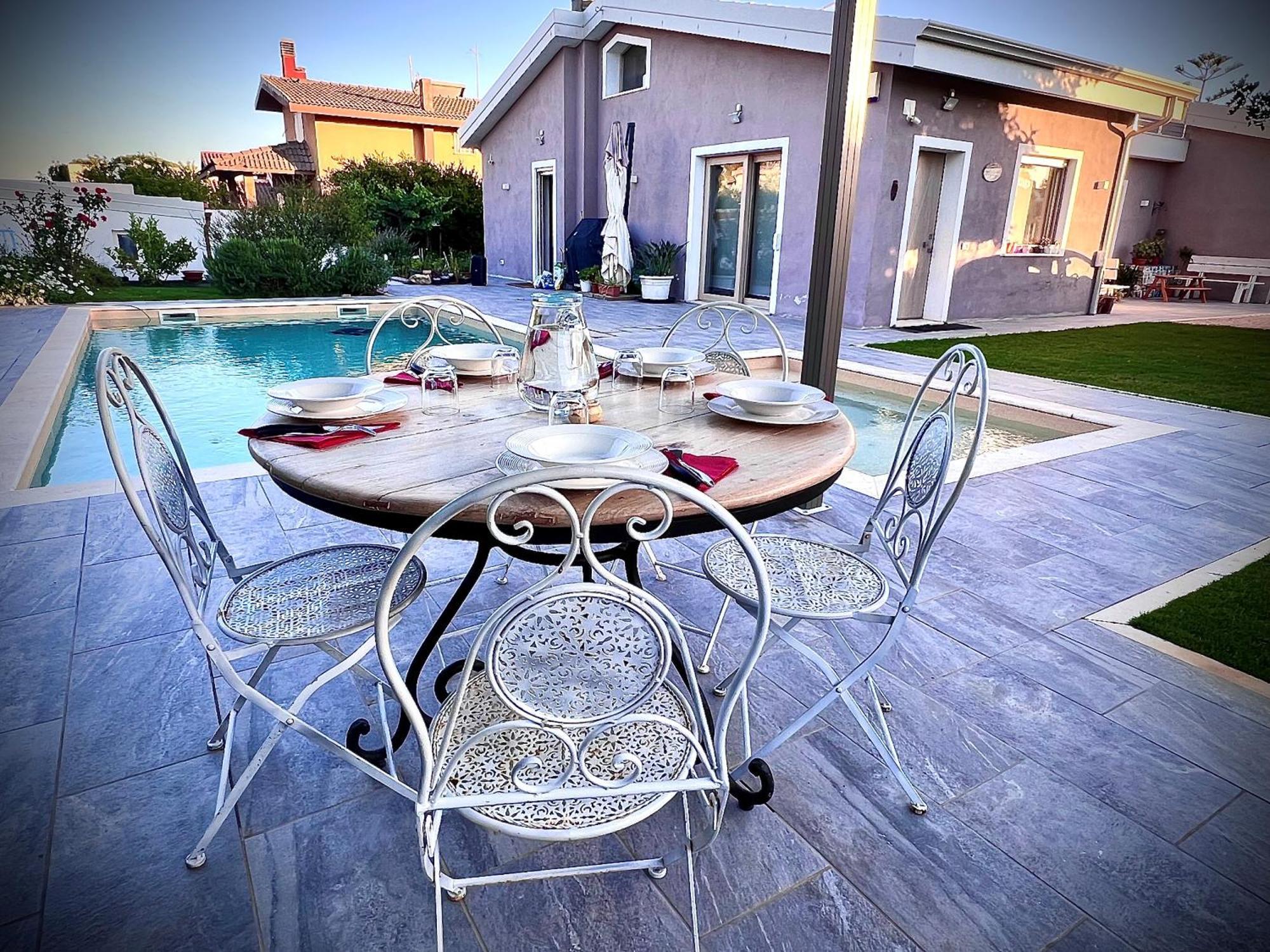 B&B Le Pavoncelle Sarde Флумини-ди-Кварту Экстерьер фото